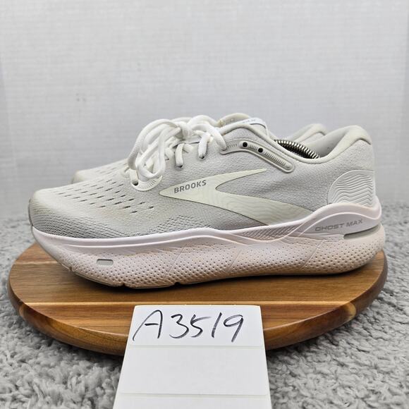 Brooks Womens Ghost Max Wide White Athletic Comfort Gym Road Running Shoe W10 D - Picture 1 of 13